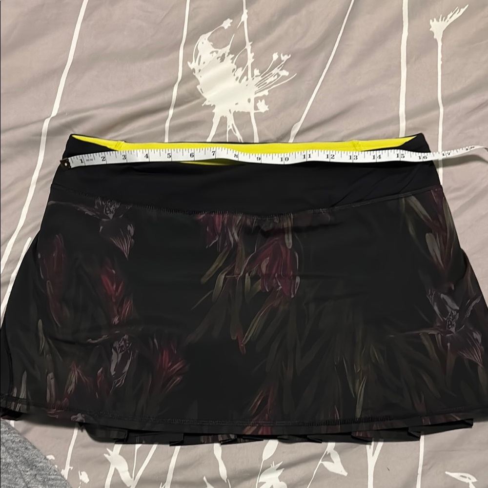lululemon athletica Black Skort with Yellow Waistband and Subtle Floral Print